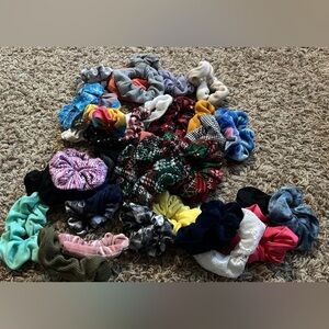 Girls scrunchies- 32